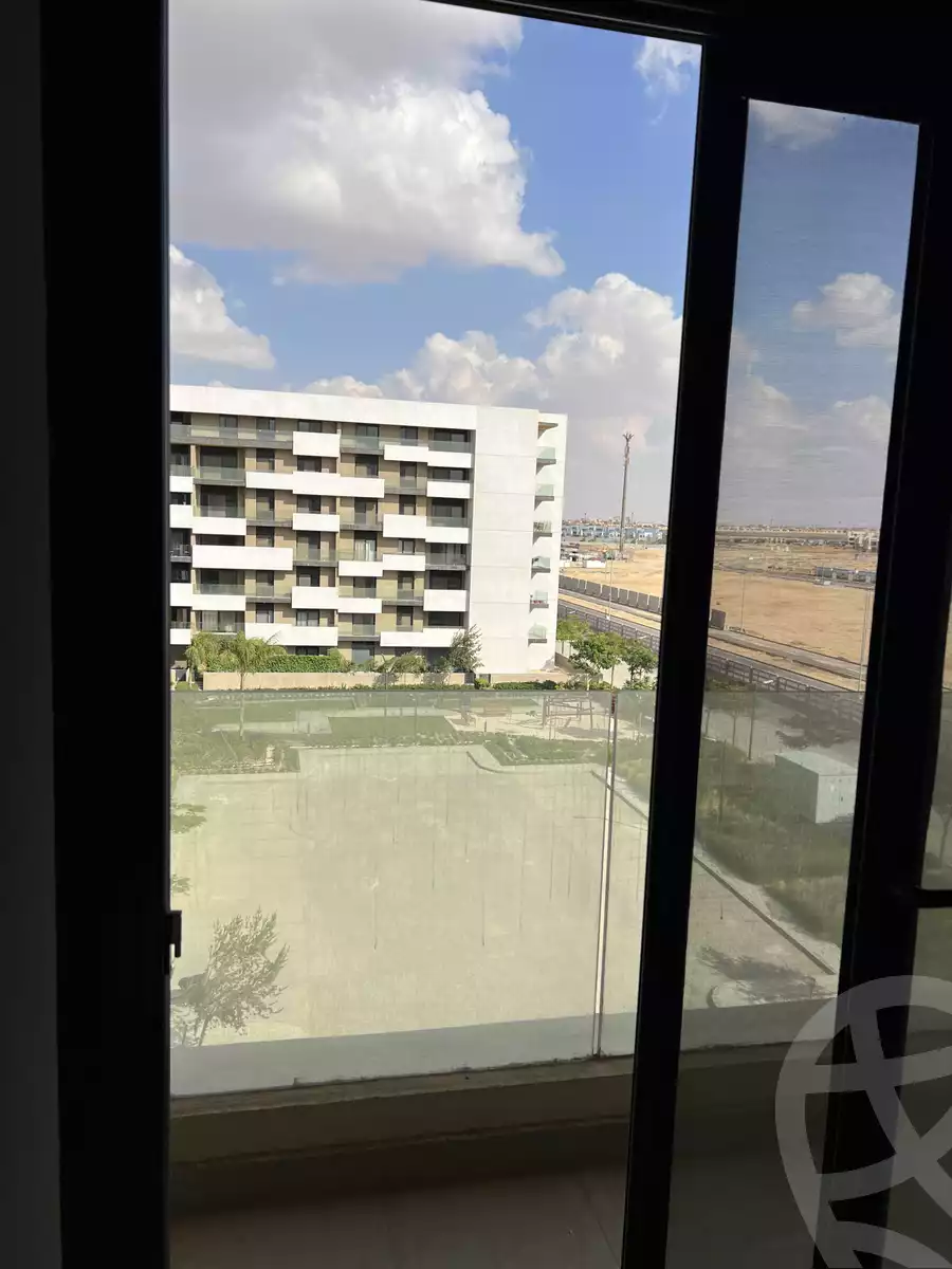 https://aqarmap.com.eg/ar/listing/3962190-for-sale-mdyn-lshrwq-compounds-alborouj