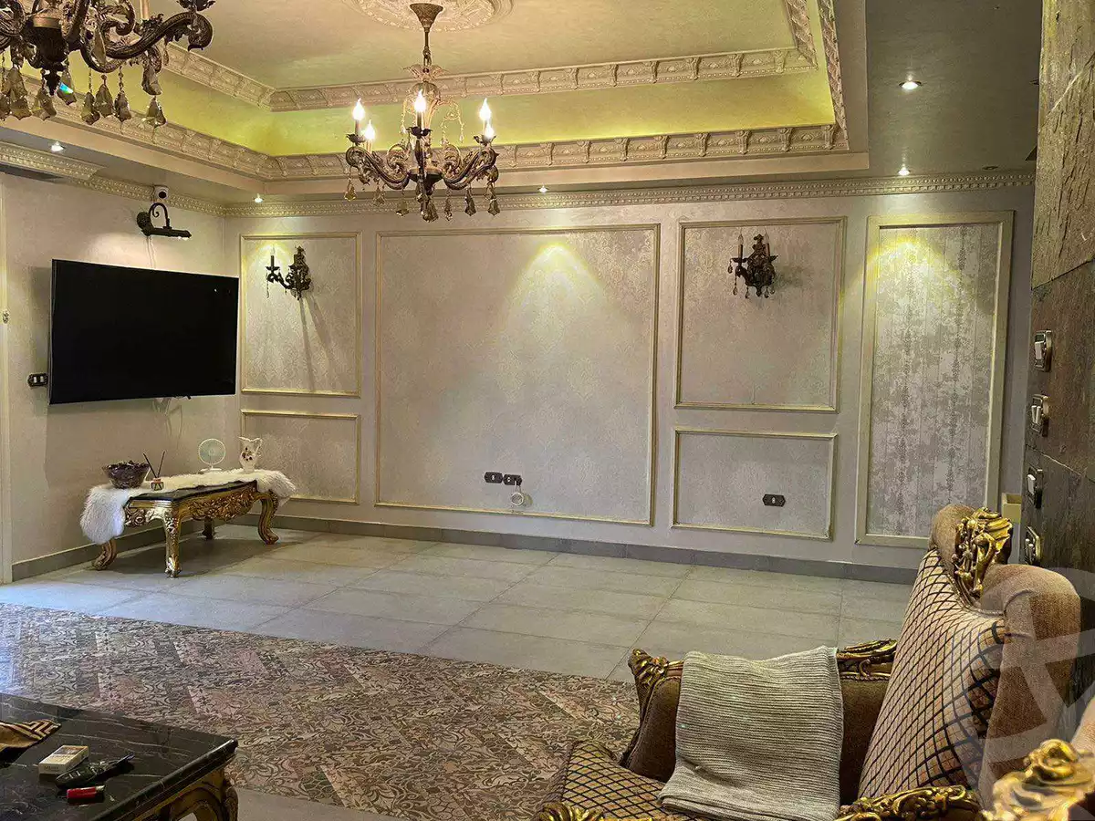 https://aqarmap.com.eg/ar/listing/3963370-for-sale-cairo-new-cairo-first-settlement-mhwr-mstfy-kml