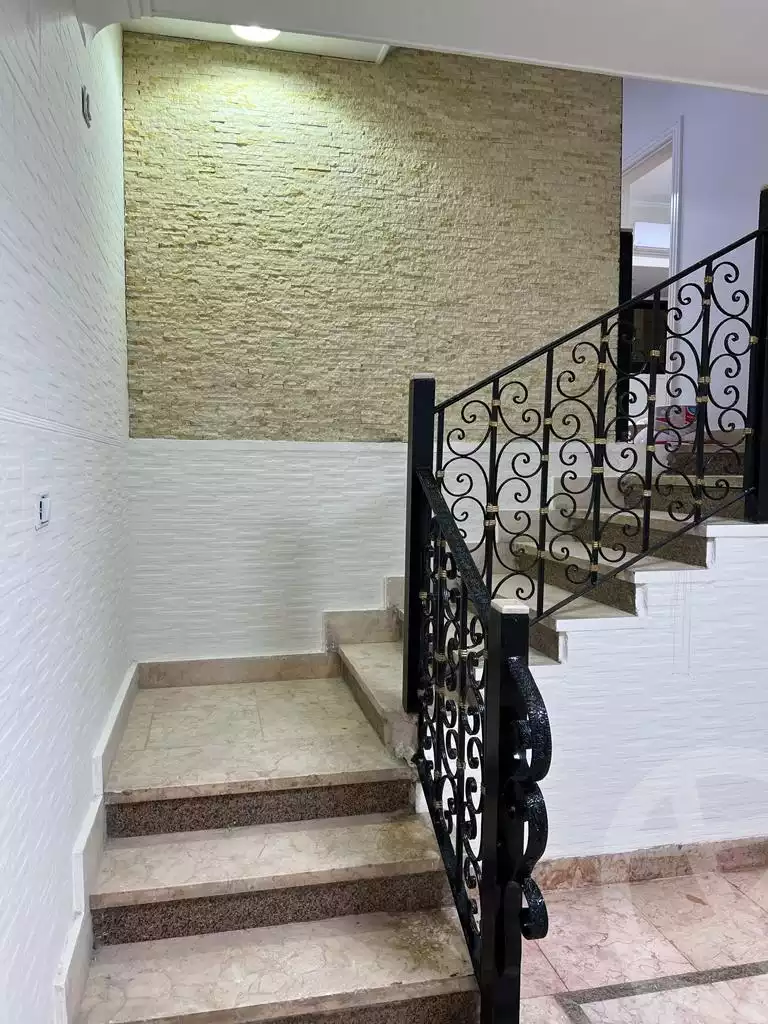 https://aqarmap.com.eg/en/listing/3984373-for-sale-cairo-nasr-city-mostafa-el-nahaas-st