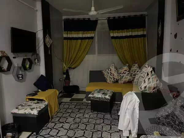 https://aqarmap.com.eg/ar/listing/3993378-for-sale-cairo-kirdasah-saft-el-laban