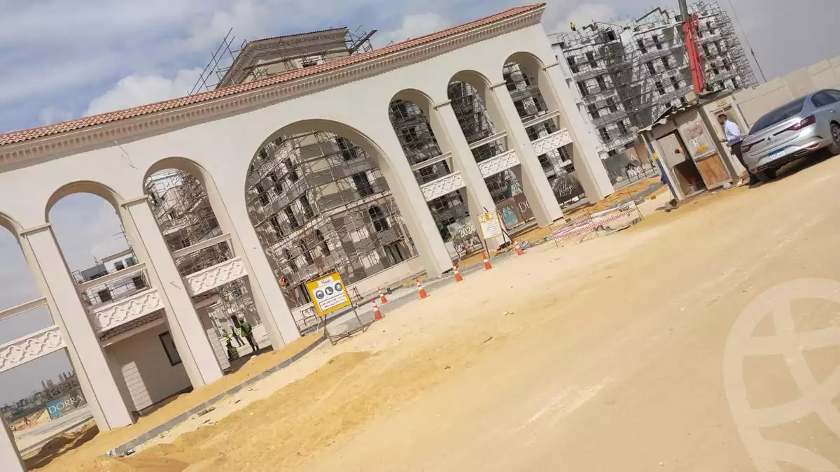 https://aqarmap.com.eg/ar/listing/3993725-for-sale-cairo-el-sheikh-zayed-city-compounds-kmbwnd-fyldj-wyst-dr-llttwyr