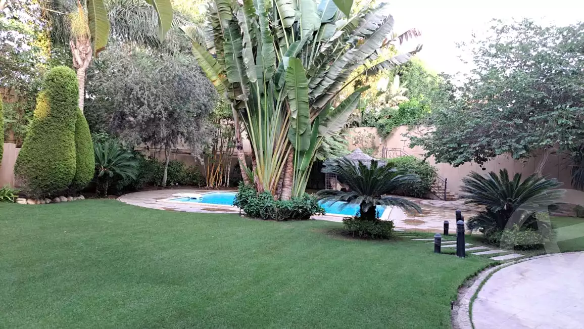 https://aqarmap.com.eg/en/listing/4348336-for-sale-cairo-6th-of-october-compound-royal-hills