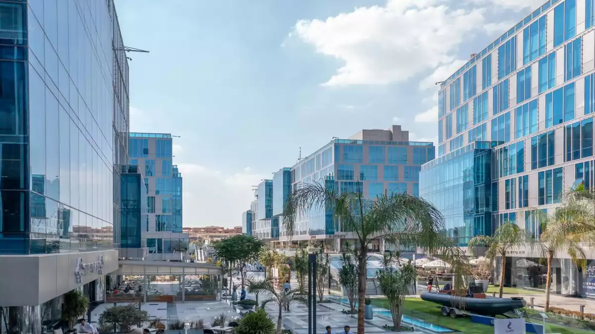 https://aqarmap.com.eg/ar/listing/4004550-for-sale-cairo-el-sheikh-zayed-city-compounds-in-sheikh-zayed-capital-business-park