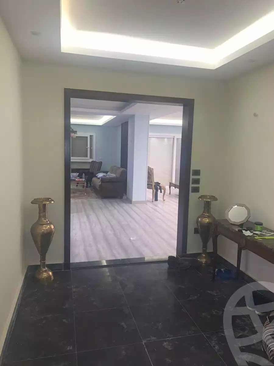 https://aqarmap.com.eg/ar/listing/4013244-for-sale-cairo-el-sheikh-zayed-city-compounds-in-sheikh-zayed-zayed-regency