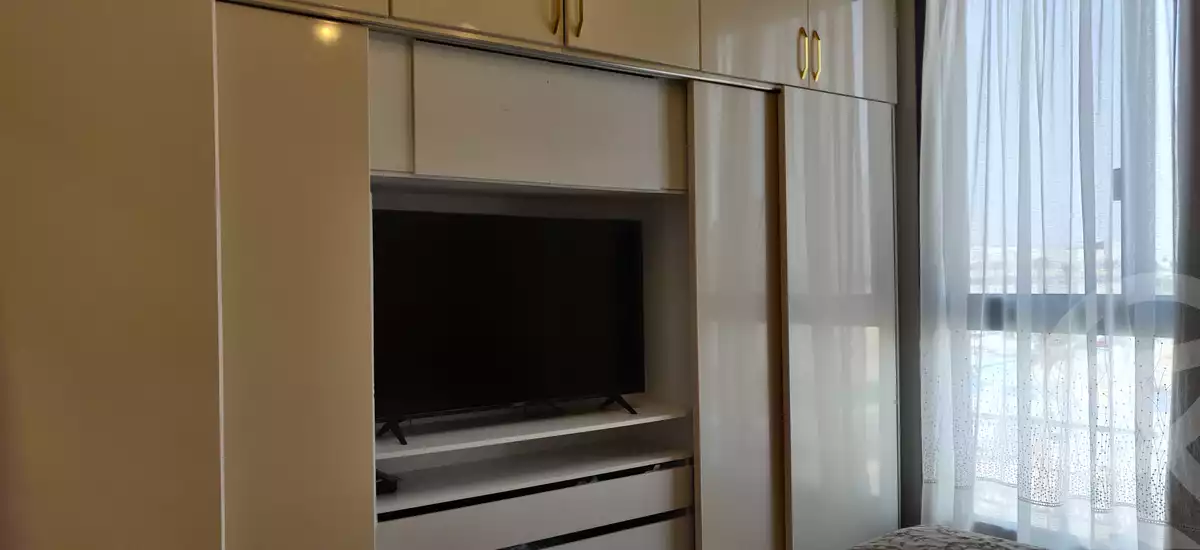 https://aqarmap.com.eg/en/listing/4016569-for-rent-cairo-6th-of-october-compound-aeon