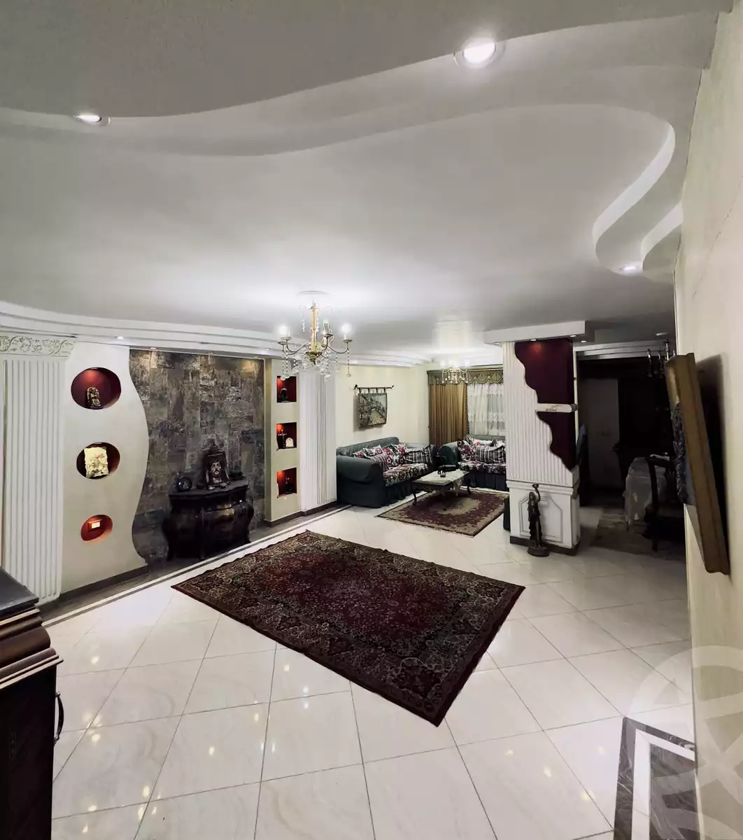 https://aqarmap.com.eg/ar/listing/4025037-for-sale-cairo-rwd-lfrj-al-qudaai-st