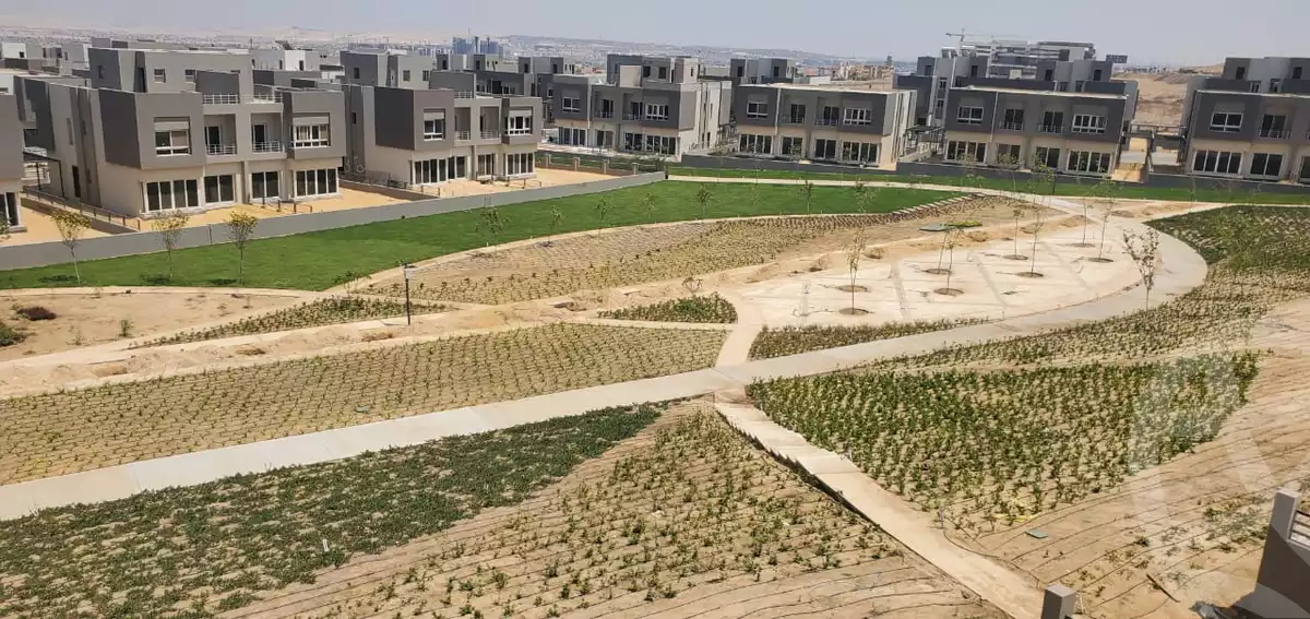 https://aqarmap.com.eg/en/listing/4029267-for-sale-cairo-el-sheikh-zayed-city-compounds-in-sheikh-zayed-etapa