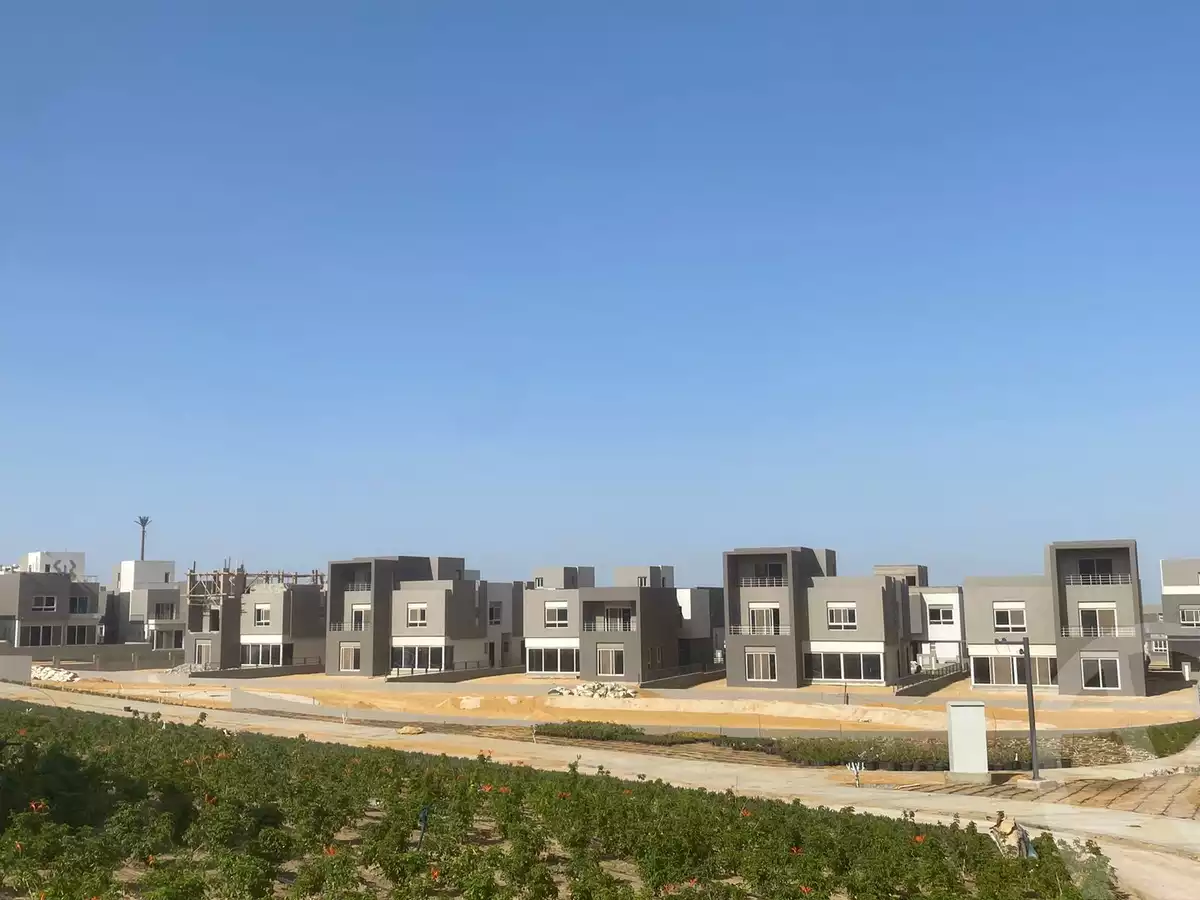 https://aqarmap.com.eg/en/listing/4029680-for-sale-cairo-el-sheikh-zayed-city-compounds-in-sheikh-zayed-etapa
