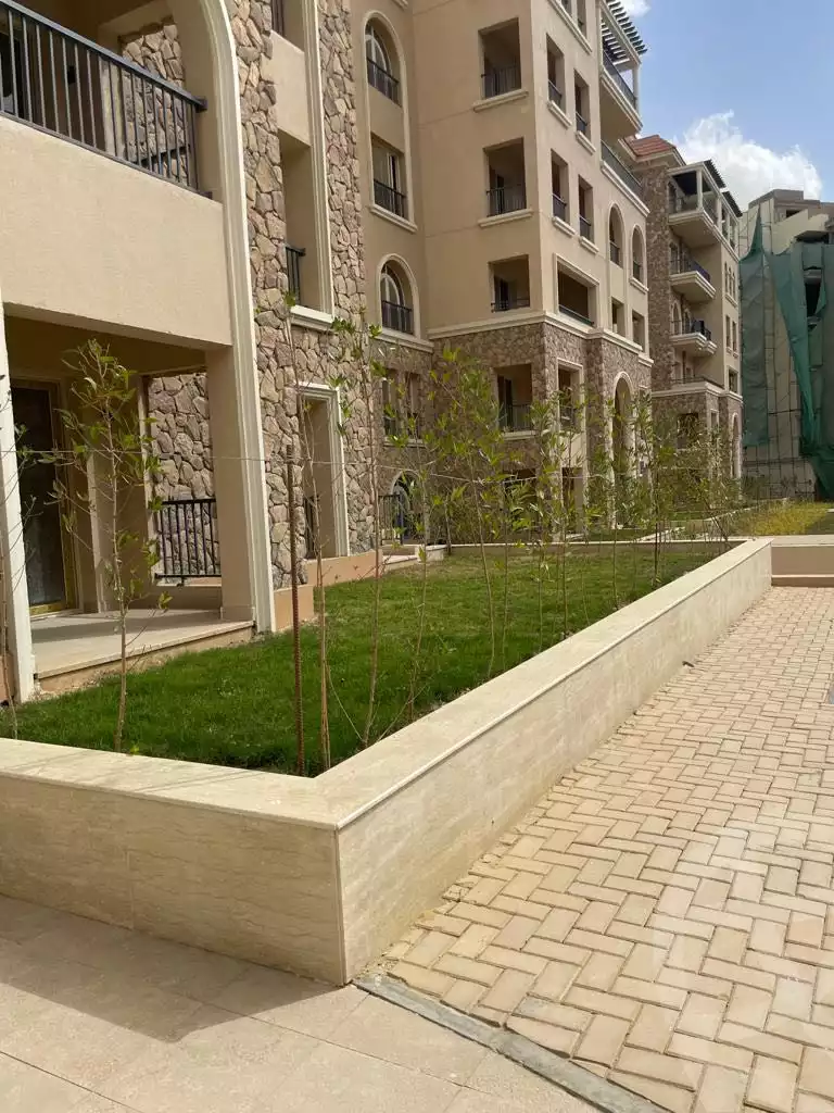 https://aqarmap.com.eg/ar/listing/4032589-for-sale-cairo-new-cairo-compounds-ninety-avenue