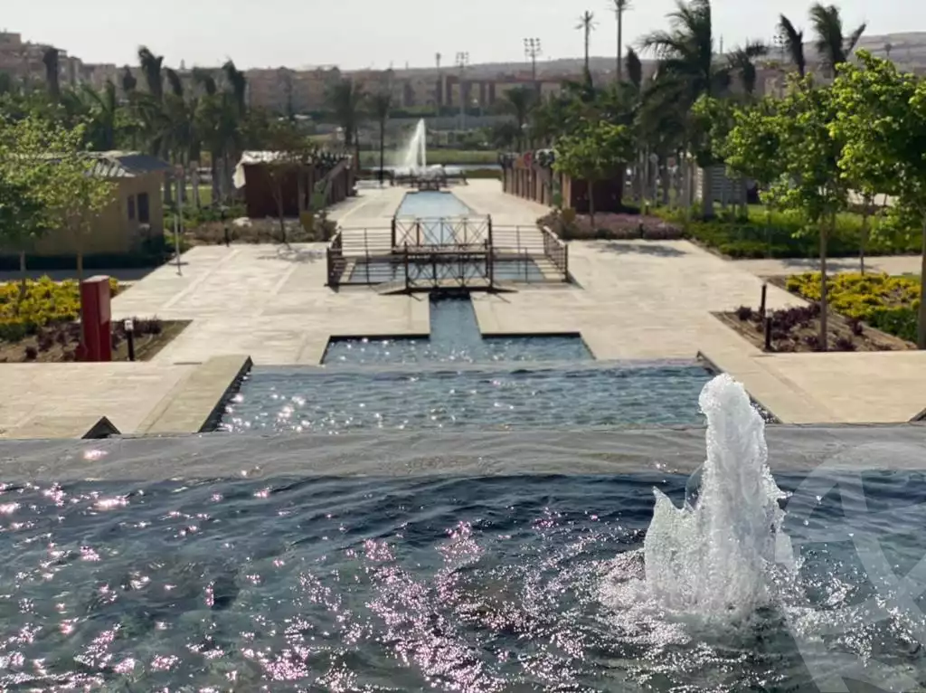 https://aqarmap.com.eg/ar/listing/4033020-for-sale-cairo-el-sheikh-zayed-city-compounds-brj-zyd-wr-llttwyr