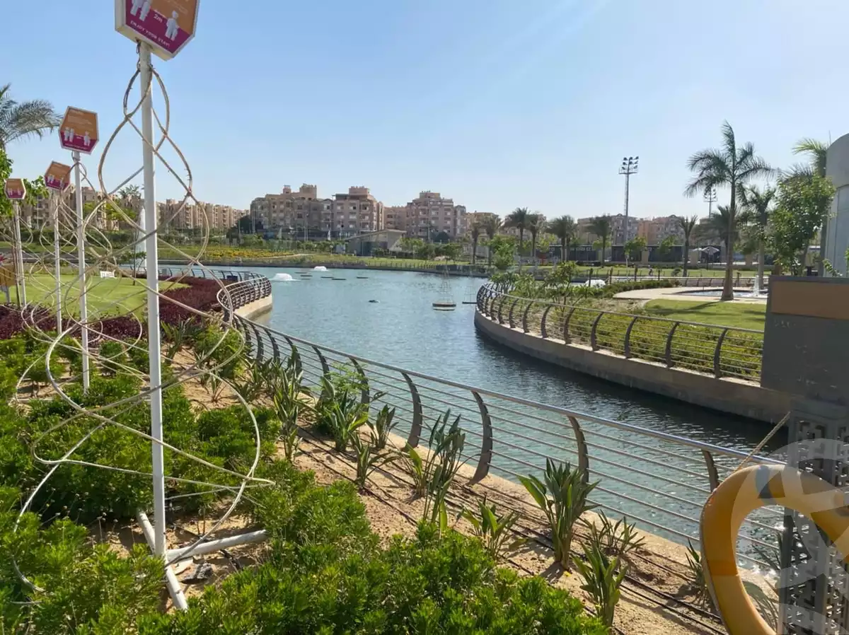 https://aqarmap.com.eg/ar/listing/4033020-for-sale-cairo-el-sheikh-zayed-city-compounds-brj-zyd-wr-llttwyr