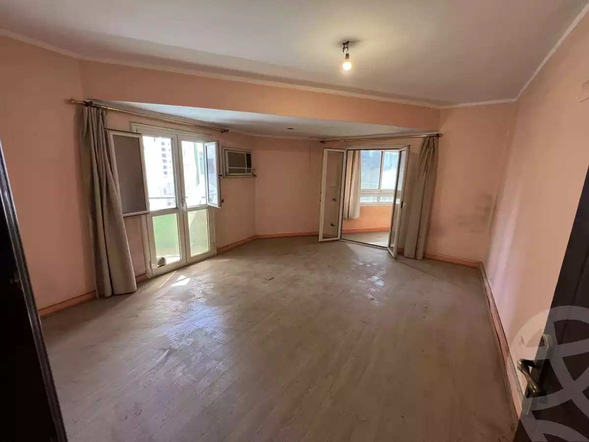 https://aqarmap.com.eg/en/listing/4096087-for-sale-cairo-ain-shams-ain-shams-el-sharkia-abd-el-hameed-hamdy-st