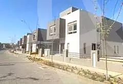 https://aqarmap.com.eg/en/listing/4034768-for-sale-cairo-el-sheikh-zayed-city-compounds-in-sheikh-zayed-etapa