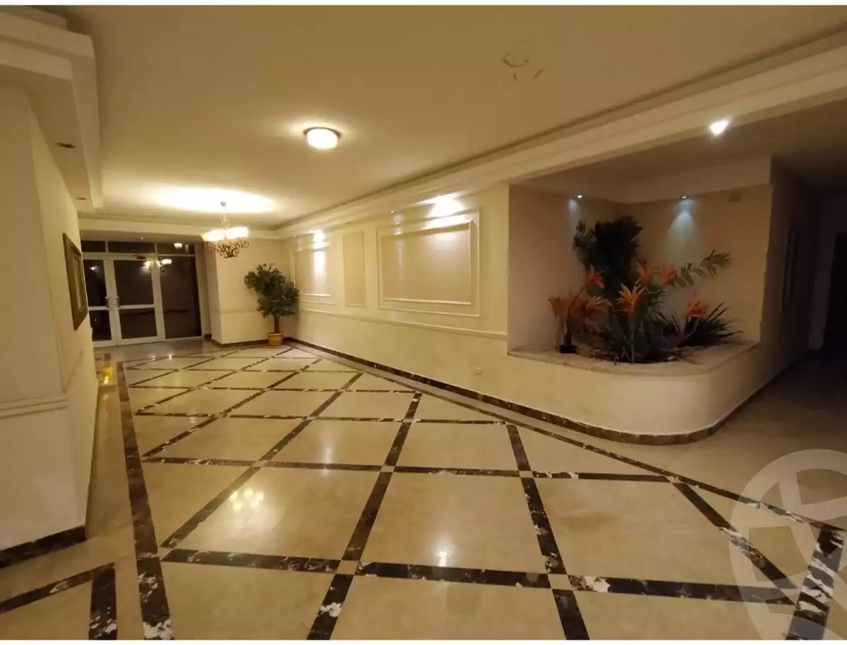 https://aqarmap.com.eg/en/listing/4035493-for-sale-cairo-el-sheikh-zayed-city-compounds-greens