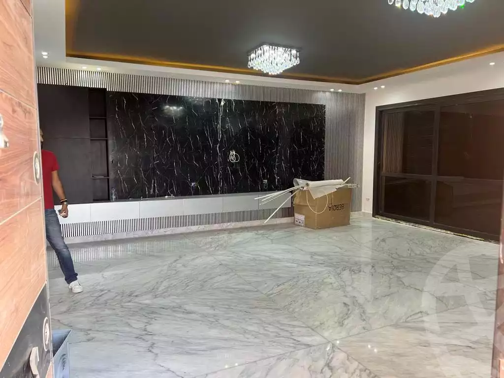 https://aqarmap.com.eg/en/listing/4036459-for-sale-cairo-el-sheikh-zayed-city-compounds-in-sheikh-zayed-el-patio-zahraa