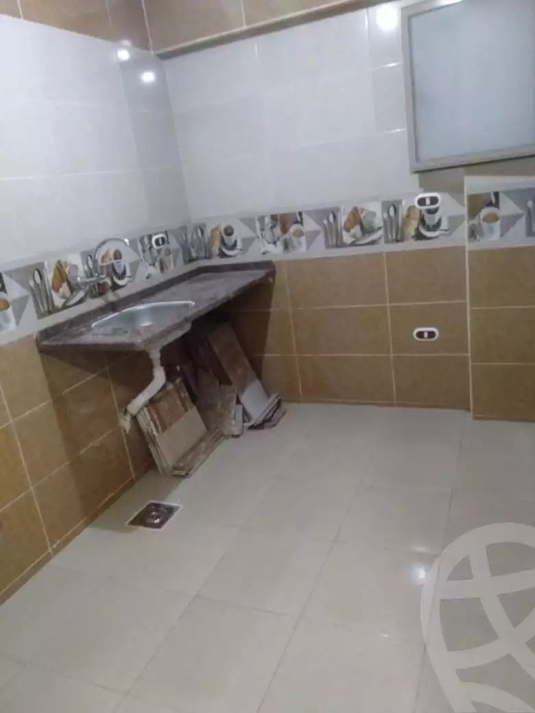https://aqarmap.com.eg/en/listing/4036697-for-sale-alexandria-bw-qyr-street-25