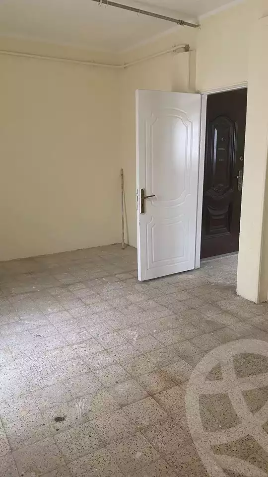 https://aqarmap.com.eg/ar/listing/4041077-for-rent-hassanein-desoky-st