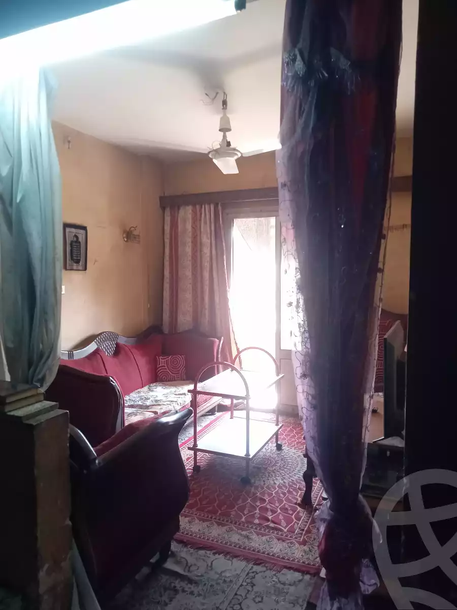 https://aqarmap.com.eg/ar/listing/4041130-for-sale-cairo-downtown-bab-el-sheareya-al-banhawi-st