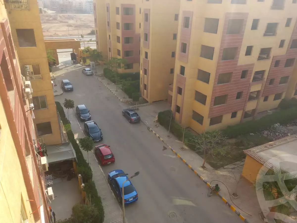 https://aqarmap.com.eg/ar/listing/4045238-for-sale-cairo-6th-of-october-hadaeq-october-baet-el-masria