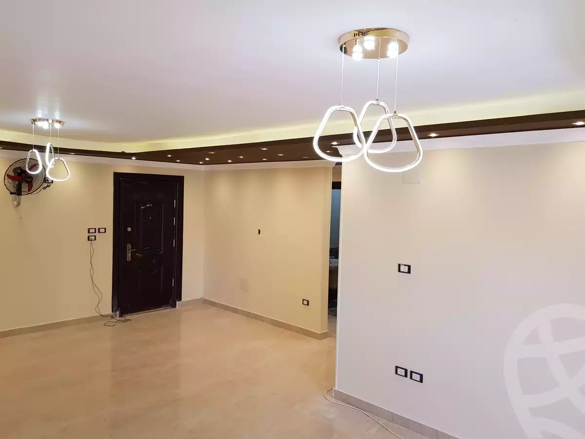 https://aqarmap.com.eg/en/listing/4046460-for-rent-cairo-6th-of-october-jml-bd-lnsr