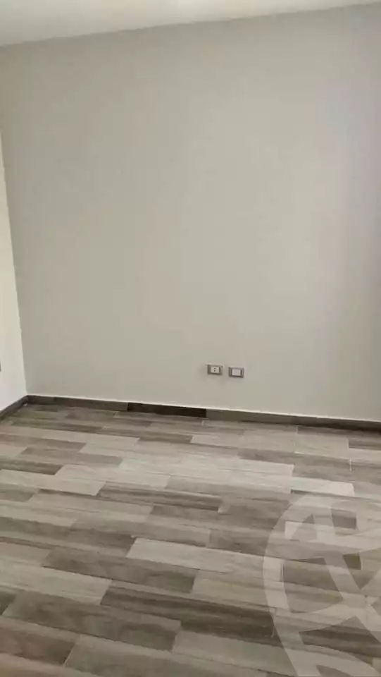 https://aqarmap.com.eg/en/listing/4047053-for-sale-cairo-6th-of-october-compound-paradise