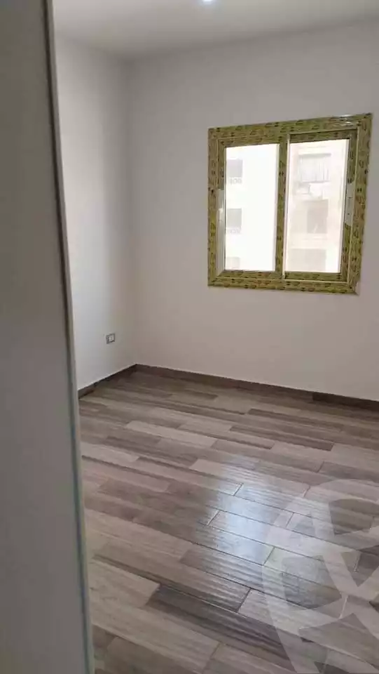 https://aqarmap.com.eg/en/listing/4047053-for-sale-cairo-6th-of-october-compound-paradise