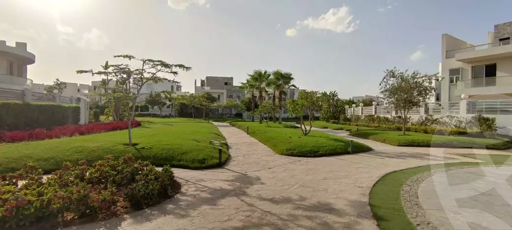 https://aqarmap.com.eg/en/listing/4051331-for-sale-cairo-6th-of-october-compounds-cleopatra-square