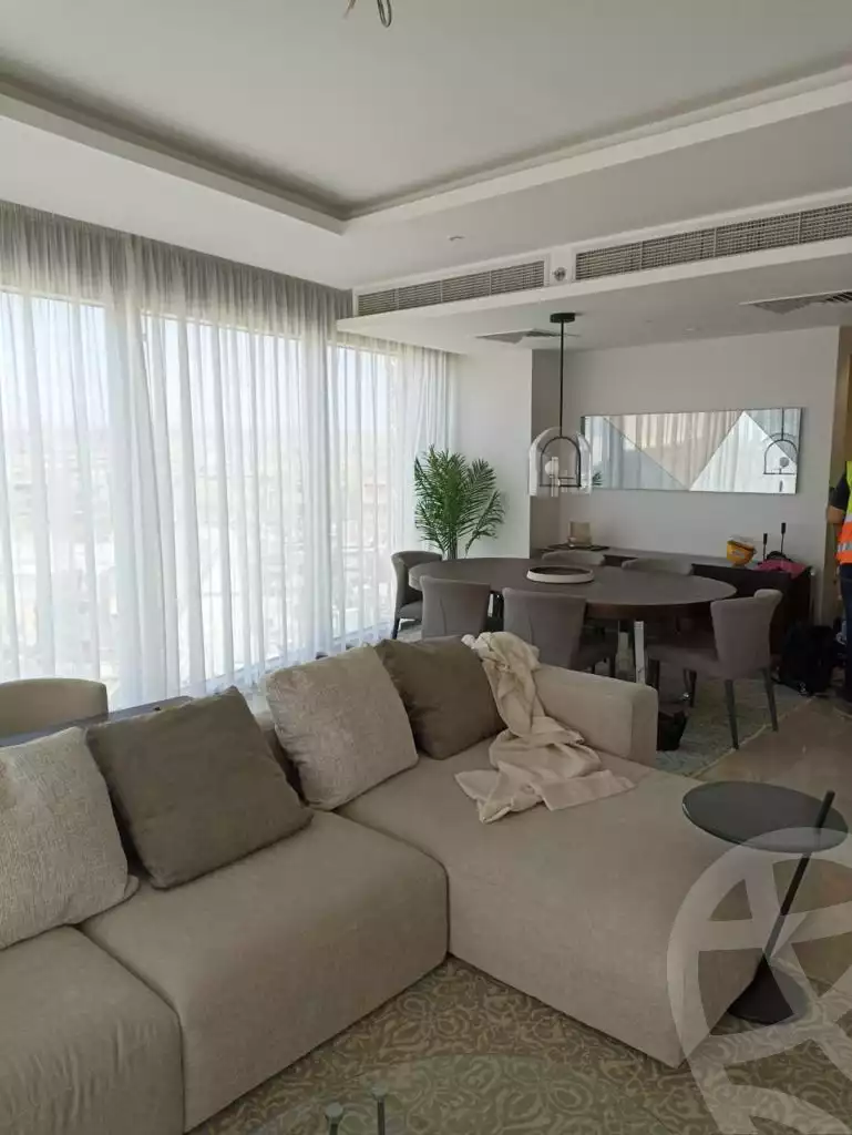https://aqarmap.com.eg/ar/listing/4051694-for-sale-cairo-el-sheikh-zayed-city-compounds-brj-zyd-wr-llttwyr