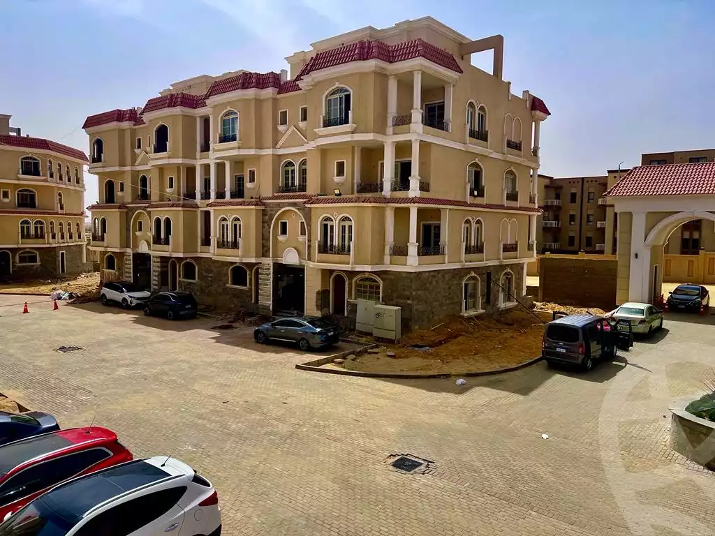 https://aqarmap.com.eg/ar/listing/4053175-for-sale-cairo-6th-of-october-compounds-bhy