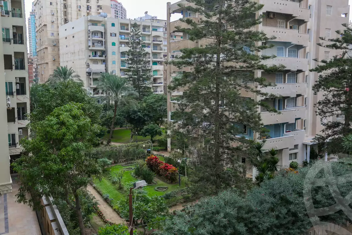https://aqarmap.com.eg/en/listing/4055505-for-sale-alexandria-lauran-ibrahim-naseer-st