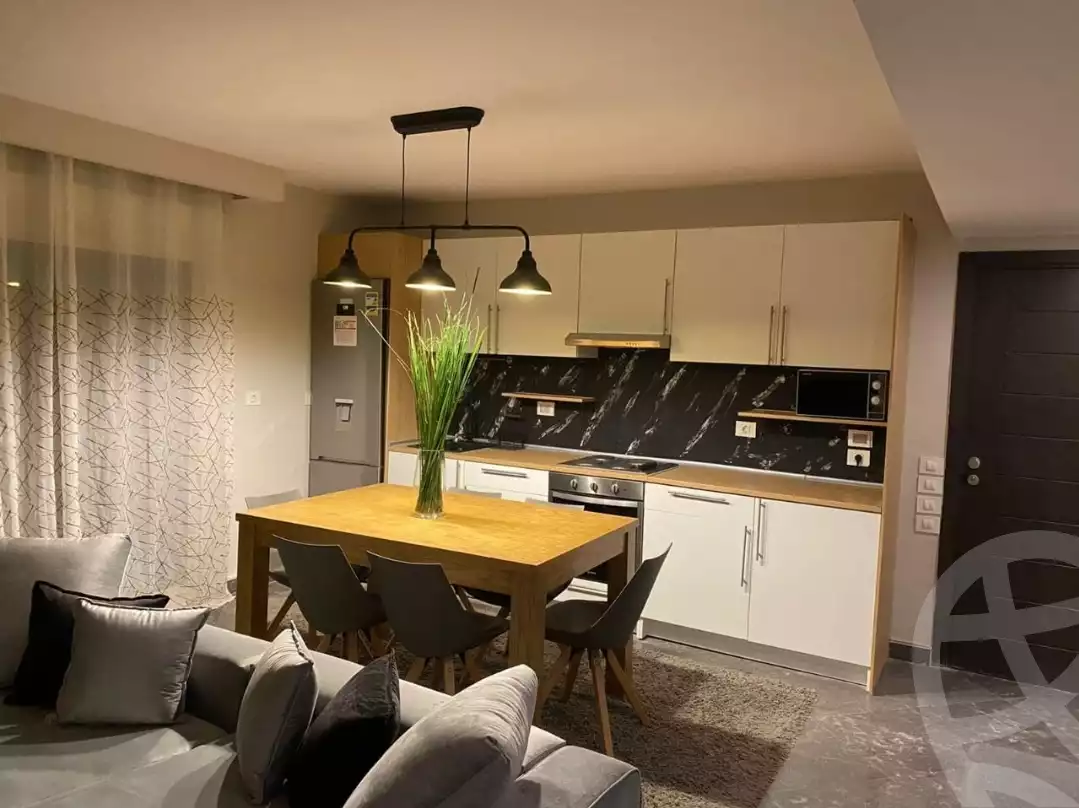 https://aqarmap.com.eg/ar/listing/4055762-for-rent-cairo-6th-of-october-compounds-wyst-rydj-ryzydns-nyw-jyz-llttwyr-l-qry