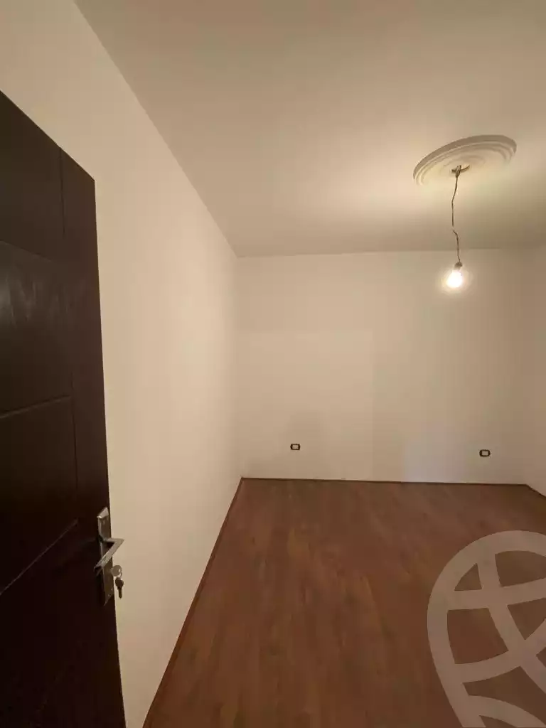 https://aqarmap.com.eg/en/listing/4056780-for-sale-cairo-mokattam-compounds-kmbwnd-jwldn-jyts