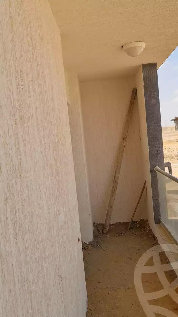 https://aqarmap.com.eg/en/listing/4061844-for-sale-cairo-new-administrative-capital-r7-oia