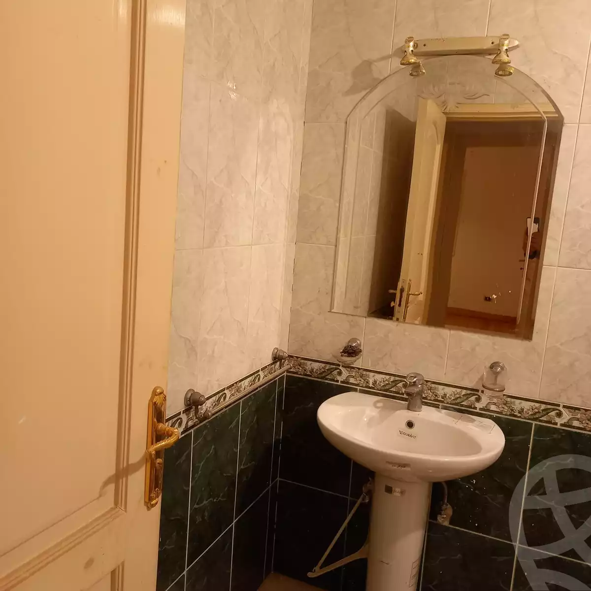 https://aqarmap.com.eg/en/listing/4066573-for-rent-cairo-el-maadi-daeaary-el-maadi