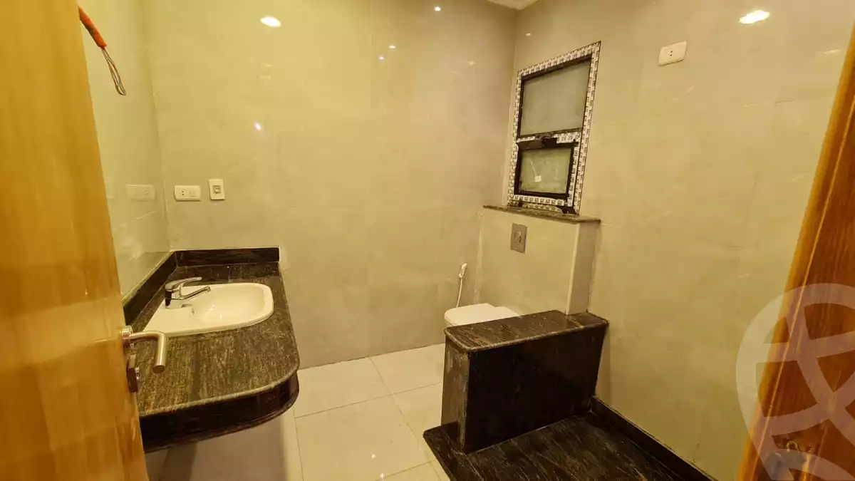 https://aqarmap.com.eg/ar/listing/4067197-for-rent-cairo-el-sheikh-zayed-city-compounds-in-sheikh-zayed-beverly-hills