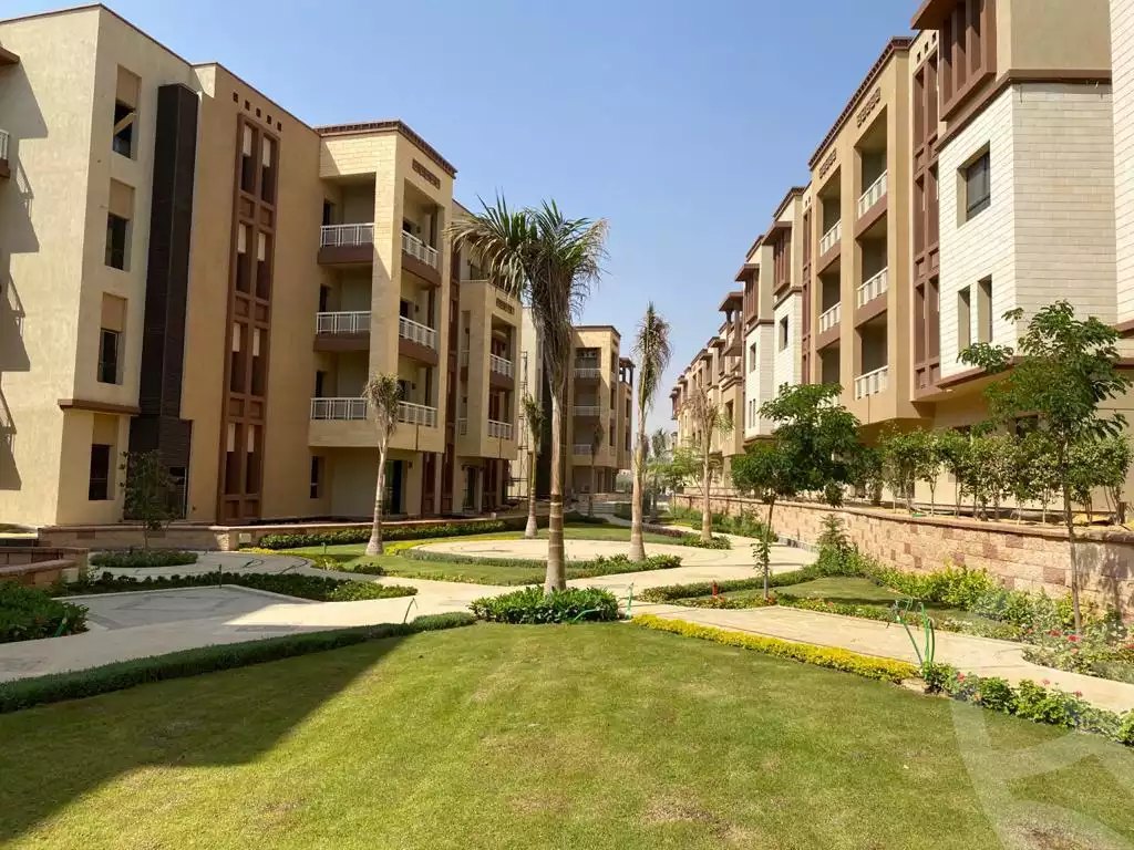 https://aqarmap.com.eg/en/listing/4067528-for-sale-cairo-6th-of-october-compound-green-5
