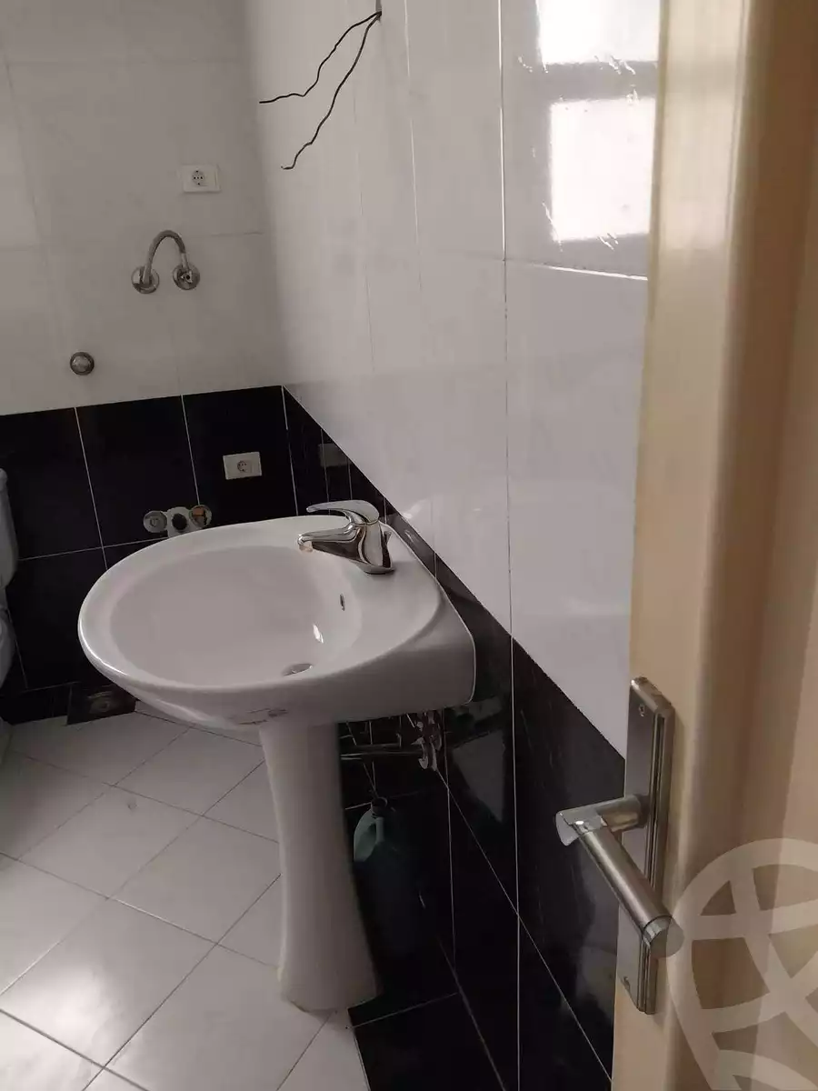 https://aqarmap.com.eg/en/listing/4069464-for-sale-alexandria-smouha-albert-al-awal-st