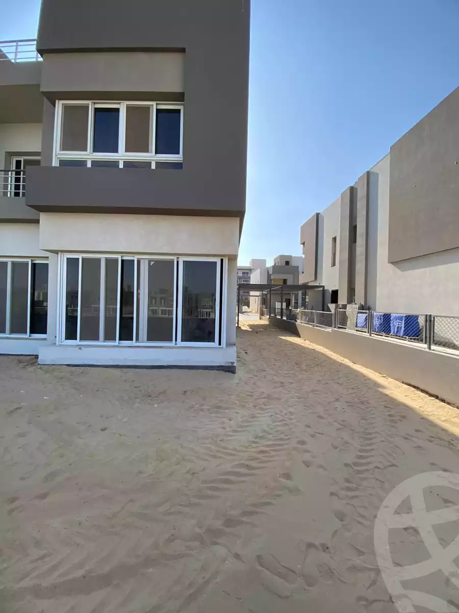 https://aqarmap.com.eg/en/listing/4070715-for-sale-cairo-el-sheikh-zayed-city-compounds-in-sheikh-zayed-etapa