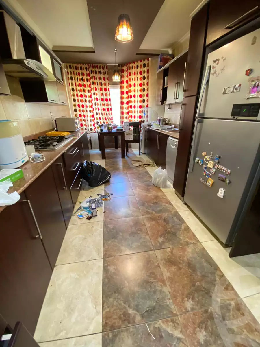 https://aqarmap.com.eg/en/listing/4071040-for-sale-cairo-el-sheikh-zayed-city-compounds-greens