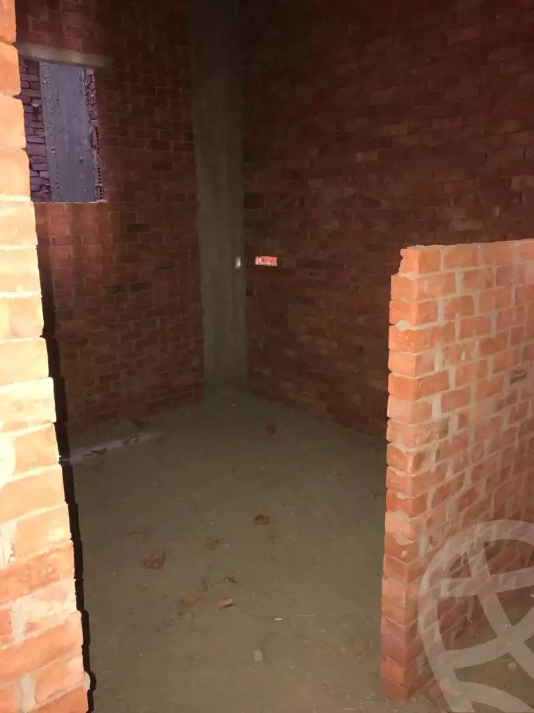 https://aqarmap.com.eg/en/listing/4071646-for-sale-cairo-6th-of-october-ganob-el-ahyaaa-family-housing-al-kahraba-st