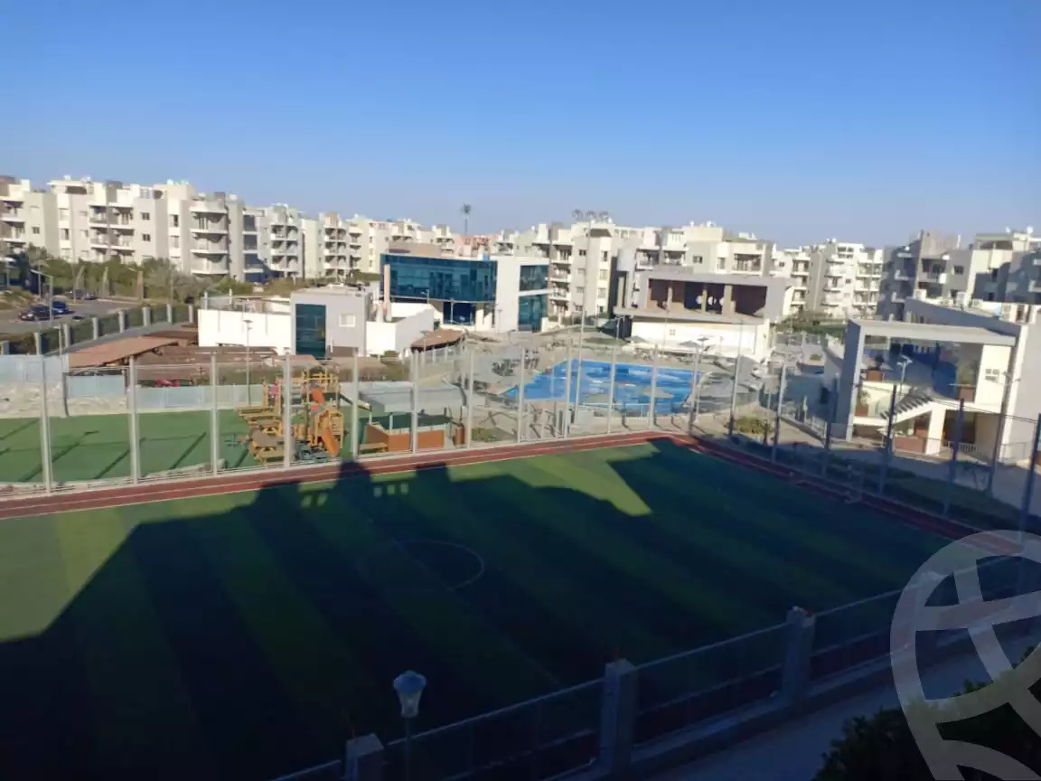 https://aqarmap.com.eg/ar/listing/4072894-for-sale-cairo-el-sheikh-zayed-city-compounds-dh-drys