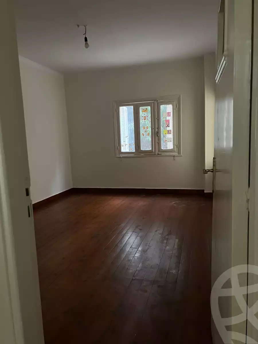 https://aqarmap.com.eg/en/listing/4074645-for-rent-cairo-garden-city-shr-lqsr-l-yny