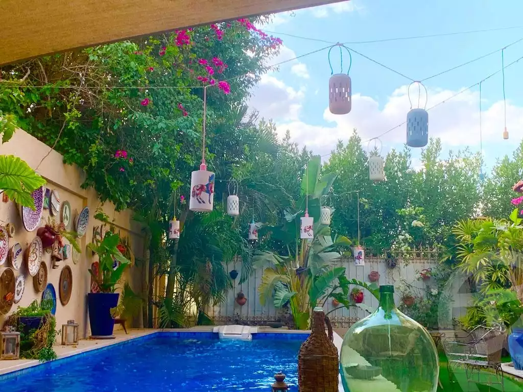 https://aqarmap.com.eg/ar/listing/4075346-for-sale-cairo-el-sheikh-zayed-city-compounds-in-sheikh-zayed-royal-city