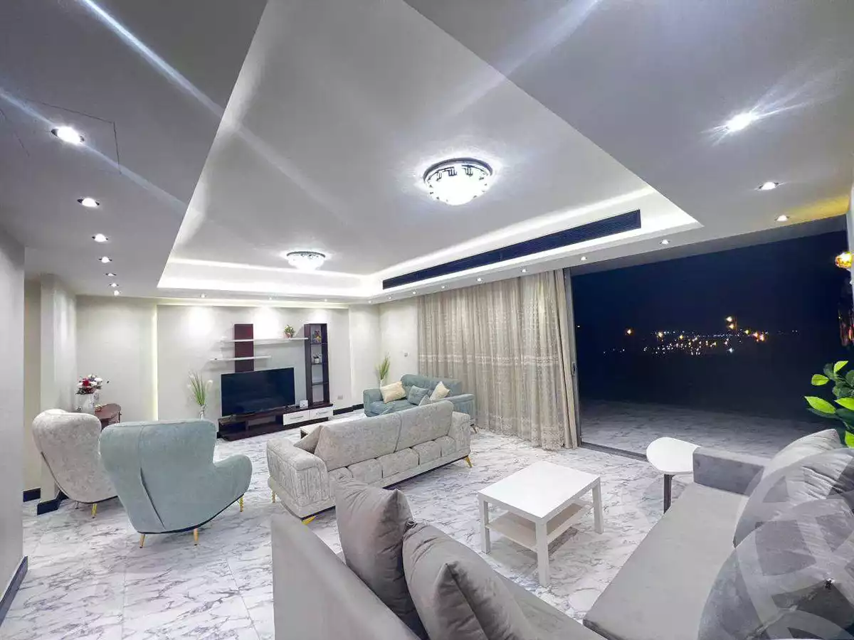 https://aqarmap.com.eg/ar/listing/4077018-for-rent-cairo-el-sheikh-zayed-city-compounds-in-sheikh-zayed-beverly-hills