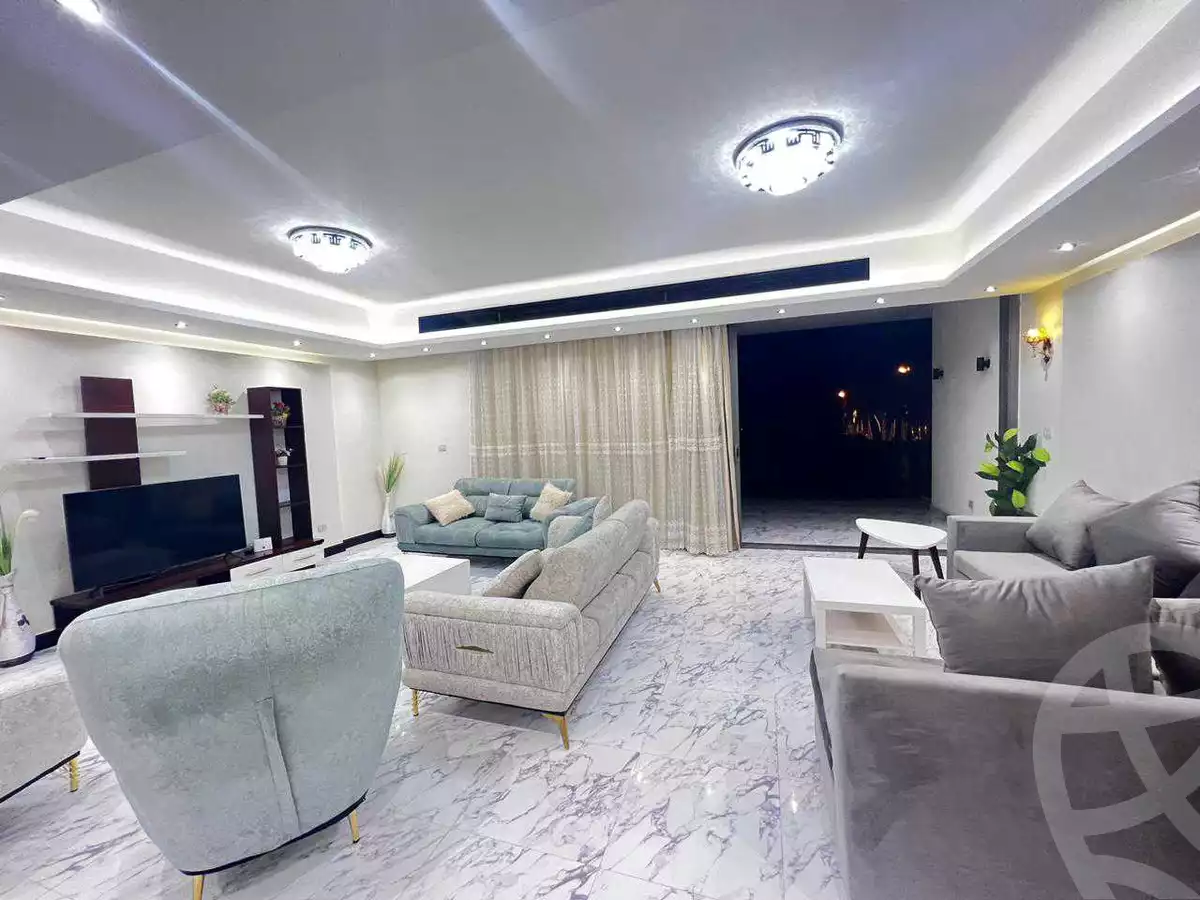 https://aqarmap.com.eg/ar/listing/4077018-for-rent-cairo-el-sheikh-zayed-city-compounds-in-sheikh-zayed-beverly-hills