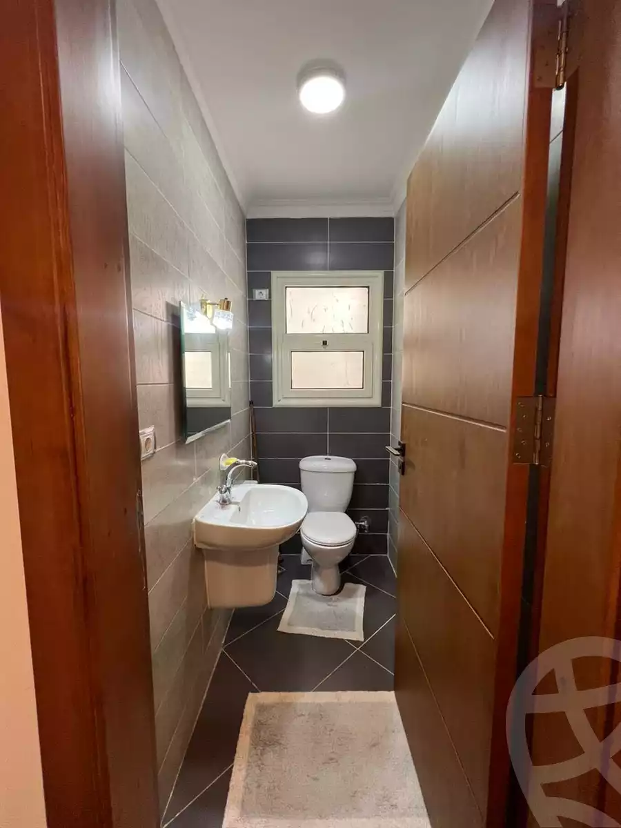 https://aqarmap.com.eg/en/listing/4079505-for-sale-cairo-new-cairo-compounds-jyd