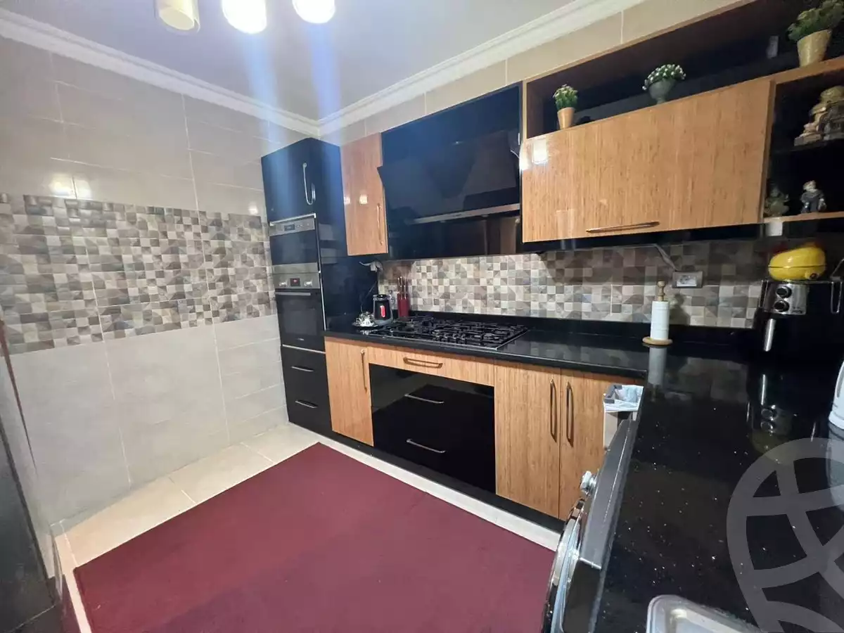 https://aqarmap.com.eg/en/listing/4079505-for-sale-cairo-new-cairo-compounds-jyd