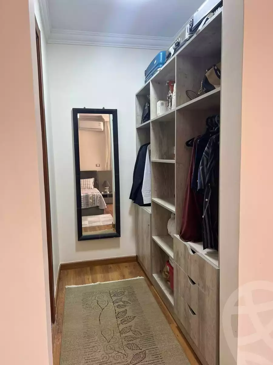 https://aqarmap.com.eg/en/listing/4079505-for-sale-cairo-new-cairo-compounds-jyd