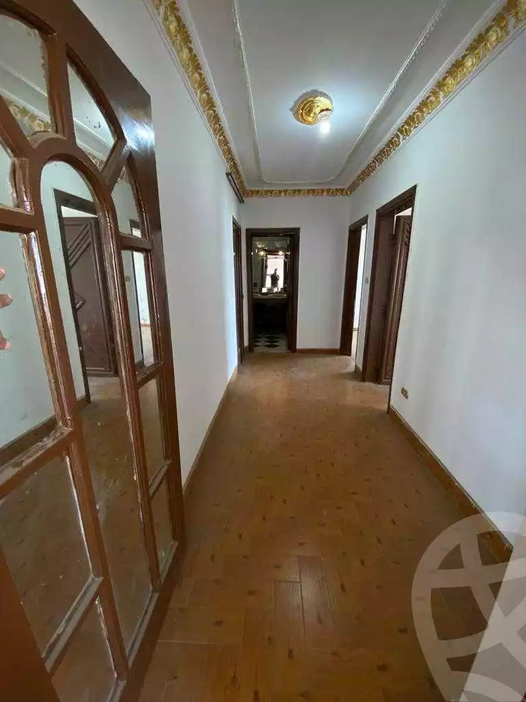 https://aqarmap.com.eg/ar/listing/4068288-for-sale-cairo-shoubra-lkhlfwy-dolenat-st