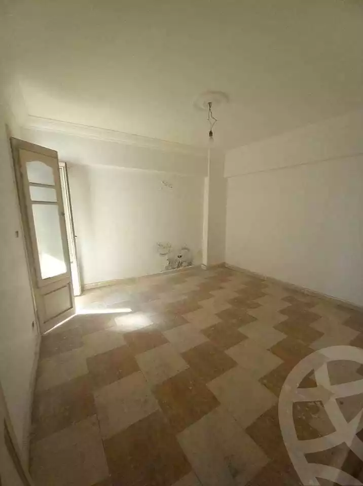 https://aqarmap.com.eg/en/listing/4081924-for-sale-alexandria-moharram-bey-kanal-al-mahmoudeya-al-bahri-st